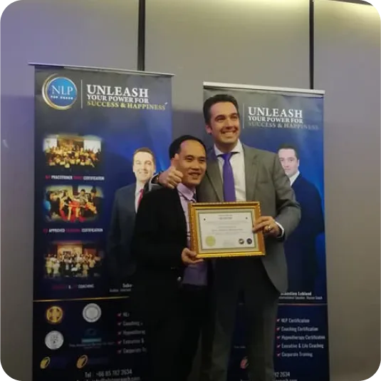 Trainer Đào Văn Xuân nhận chứng nhận NLP quốc tế